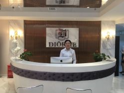 前台-武汉颜范薇美医疗美容门诊部