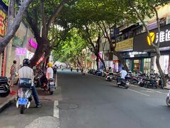 -巫记鸡饭店