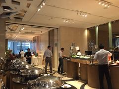 自助取餐区-成都新东方千禧大酒店-琥珀西餐厅