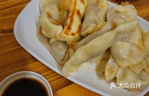 Dong's Signature Pot Stickers