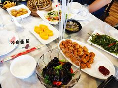 -乌托邦轰趴日租聚会别墅(先生的院子店)
