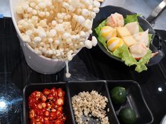 丸美组合-东椰·海南椰子鸡火锅(朝阳门店)