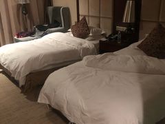 -锦龙国际酒店(天津奥体中心华苑地铁站店)