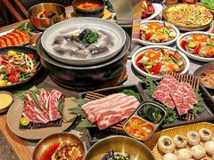 -草家酱蟹炭火烤肉店(珲春南路一店)