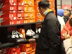 -首创奥特莱斯(西安店)