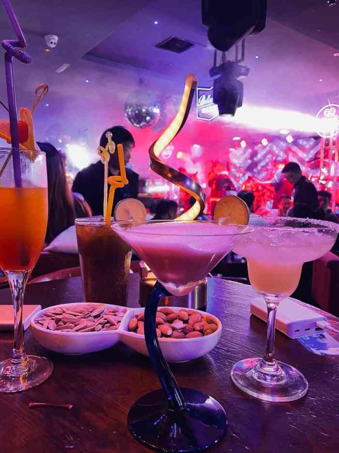 团购的,有小吃,水果和啤酒,很划算