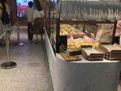 面包甜点陈列柜-奈雪的茶(湖滨银泰in77C区PRO店)