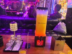 -喜鹊音乐酒馆(西街店)