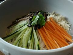 -云海肴·汽锅鸡·云南菜(天山百盛优客店)