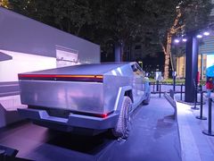 -TESLA 特斯拉(广州天环广场体验店)