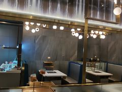 大堂-海底捞火锅(长宁路龙之梦店)