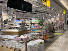 -米莱欧百货(吉利店)