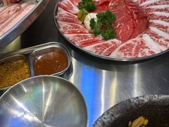 -哈哈碳都·牛肋条无限自助烤肉(宝龙店)