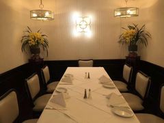 -茹丝葵经典牛排馆(上海外滩店)