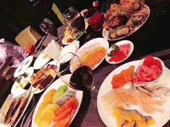 -唐拉雅秀酒店-西锦汇空中BBQ·思创餐厅