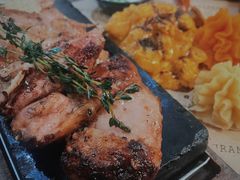 -Mark&Mars Restaurant
