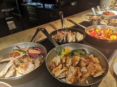 -大中华希尔顿酒店-念自助餐·嗨啤·小龙虾