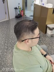 点击看大图 -即型男士理发工作室