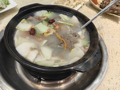 山菌牛肉汤锅-九寨特色牦牛肉汤锅 羊肉汤锅