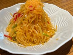 土豆丝凉菜-金太阳海鲜烧烤·本地人餐厅(星海公园店)