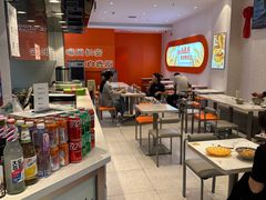 -王府井奥莱临潼小镇(临潼店)