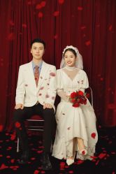-喜爱高定婚纱摄影