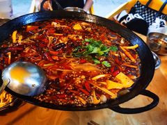 -鸿顺老铁锅美蛙鱼府(解放碑店)