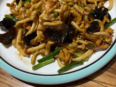 -东来菜馆•手抓海鲜家常菜•海鲜锅贴(鸽子窝店)