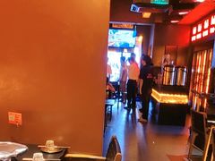 -何师烧烤Pro ·江湖川菜·小龙虾·精酿(太古里旗舰店)