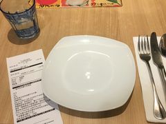-必胜客(WOW中心城店)
