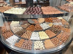 -Laderach 莱德拉(上海环贸iapm店)