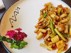 藕尖炒鱼肚-桂客膳房·珍品堂