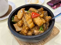 石锅龙趸件煲-兴悦酒家(保利克洛维店)