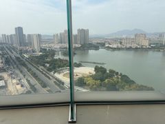 -荣誉国际酒店-云顶旋转餐厅