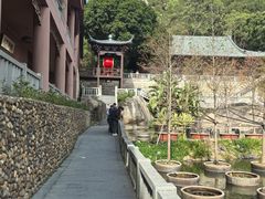 -石峰岩寺