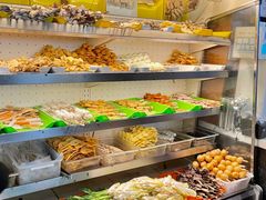 自助取餐区-万记麻辣烫国展总店