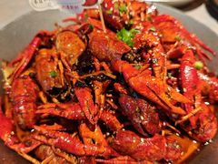 -巴厘龙虾·榜首油焖大虾(音乐学院·沿江酒馆店)