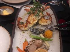 香焗龙虾配自制黑松露酱-上海苏宁宝丽嘉酒店·Cafe Bellagio西餐厅