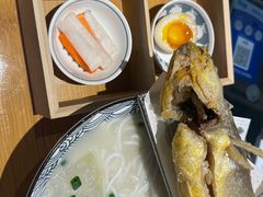 -凯峰鱼汤米线(金利達店)