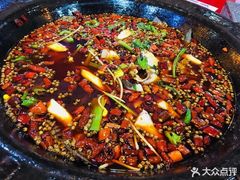 -烧哥美蛙肥肠鱼火锅·十五年社区店