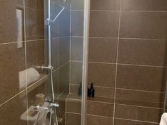 -西安大雁塔科技大学地铁站亚朵酒店