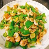 青椒炒虾为家人增加营养很简单