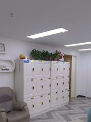 -米娜护肤造型