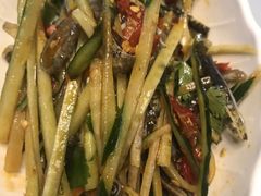 凉拌鱼皮-醉美东江·三文鱼·烧鸡公