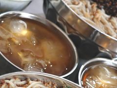 -正宗杨记普洱酸醋米线(总店)