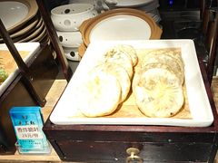 -头上红煨盐鸡乡村食府