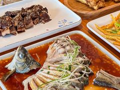 -莲餐厅·湖北菜·潜江小龙虾店(愚园路店)