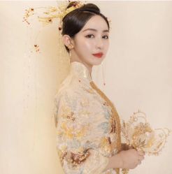 -现代经典婚纱摄影