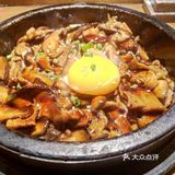 鳗鱼手握，鳗鱼非常新鲜，感觉吃完唇齿留香