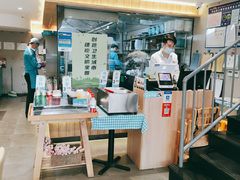 -灵芝妹子海鲜米线(劳动公园店)